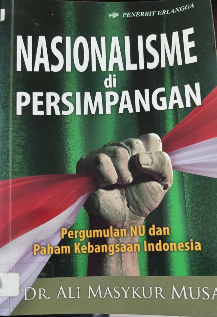 Cover buku Nasionalisme Di Persimpangan