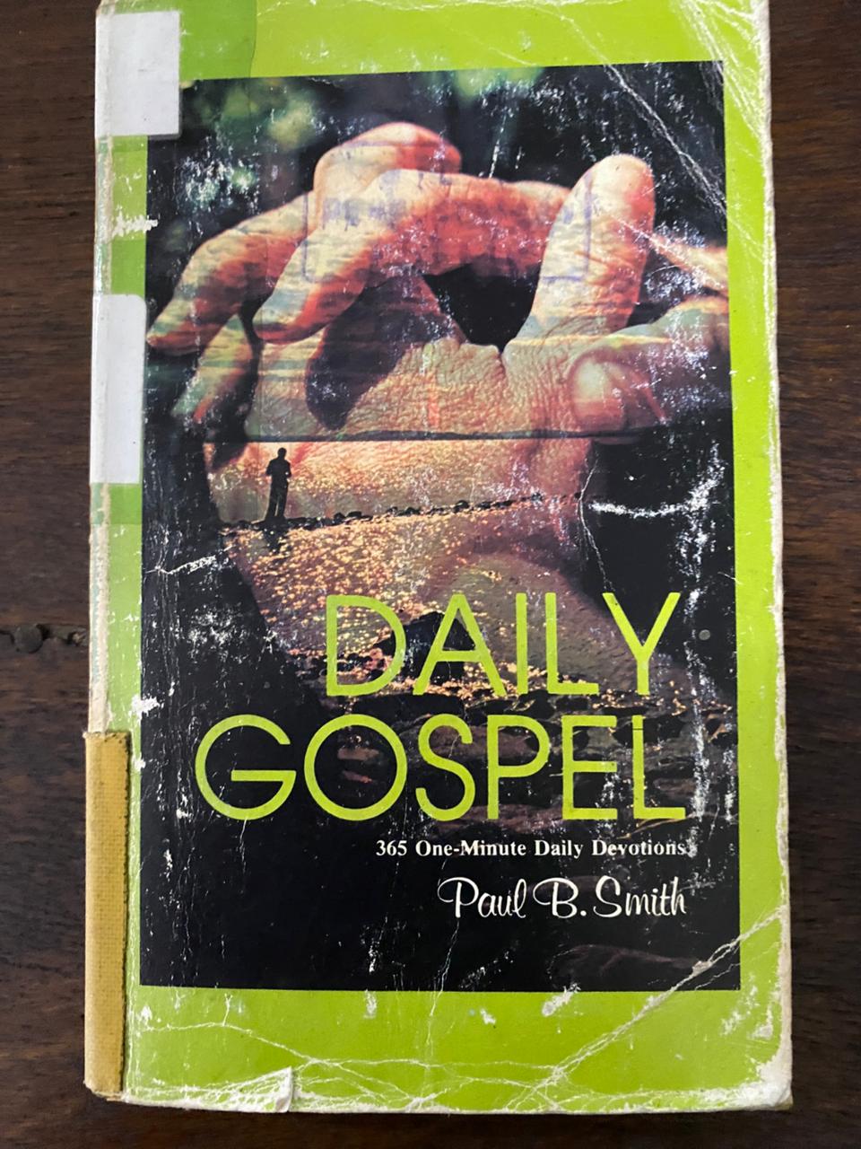 Cover buku Daily Gospel