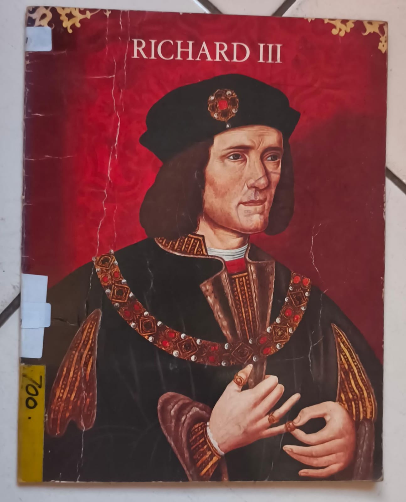 Cover buku RICHARD III