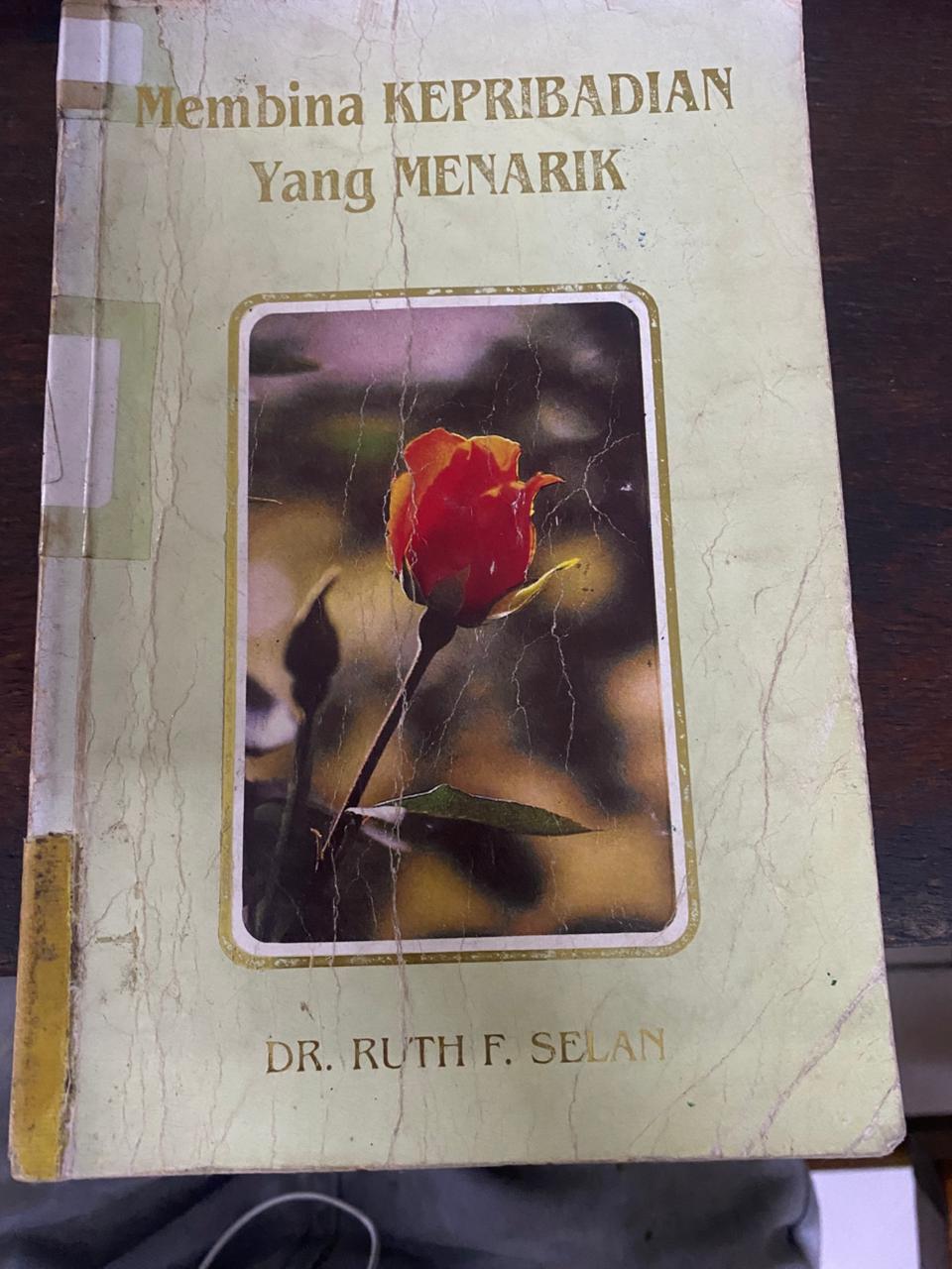 Cover buku Membina Kepribadian yang Menarik