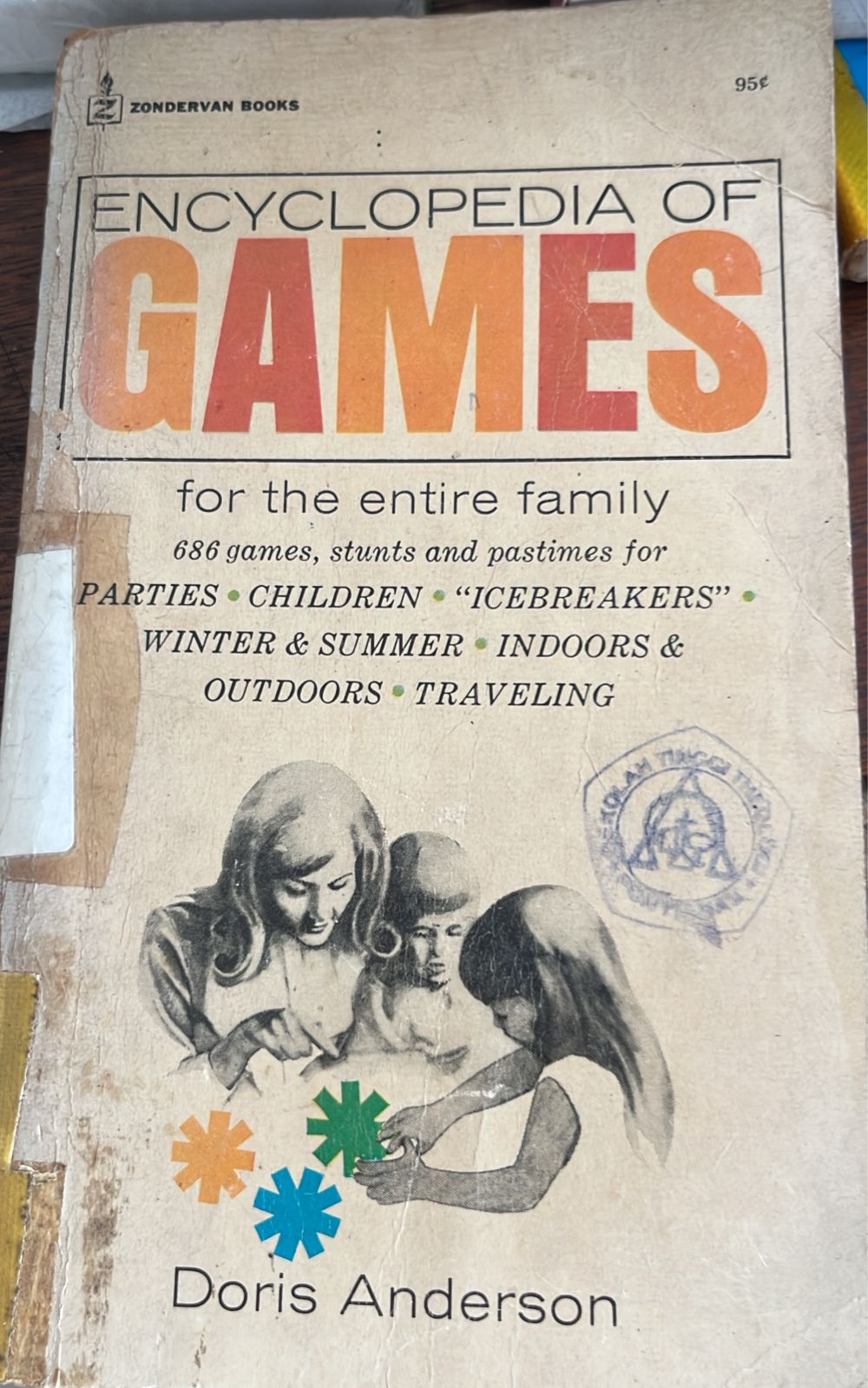Cover buku Encyclopedia Of Games