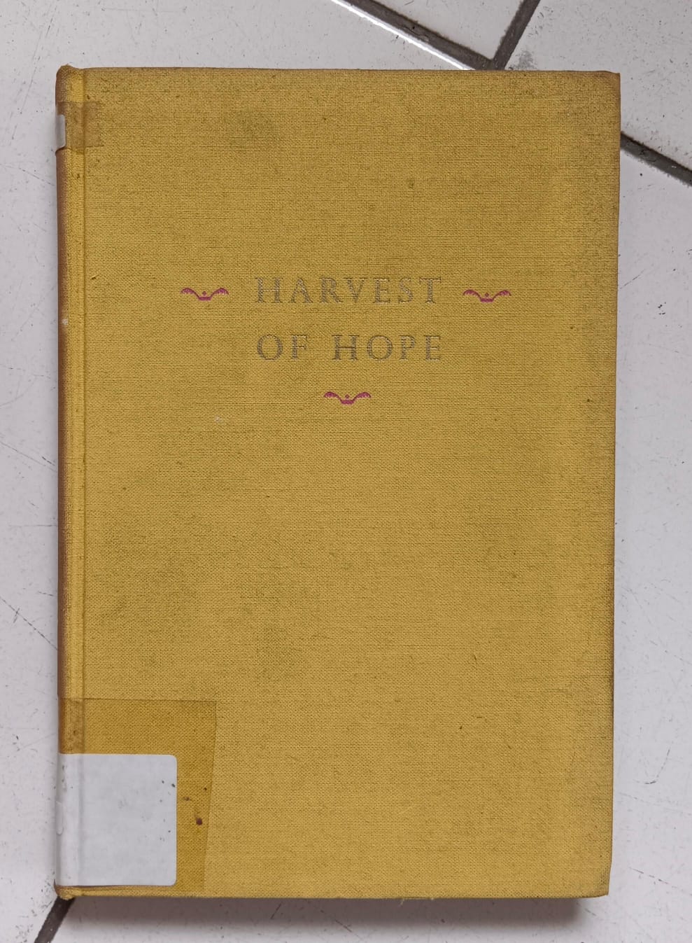 Cover buku HARVEST OF HOPE