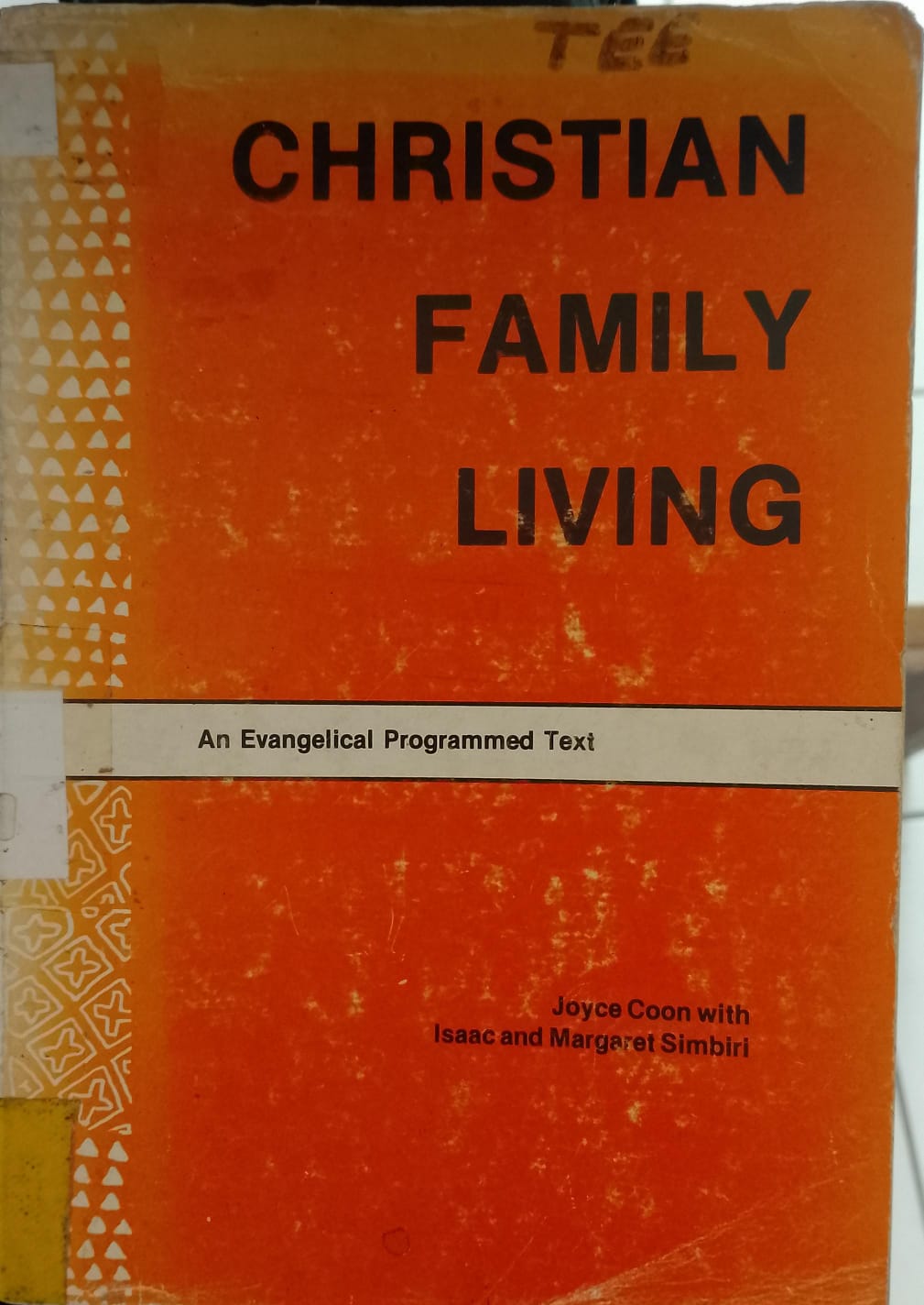 Cover buku CHRISTIAN FAMILY LIVING