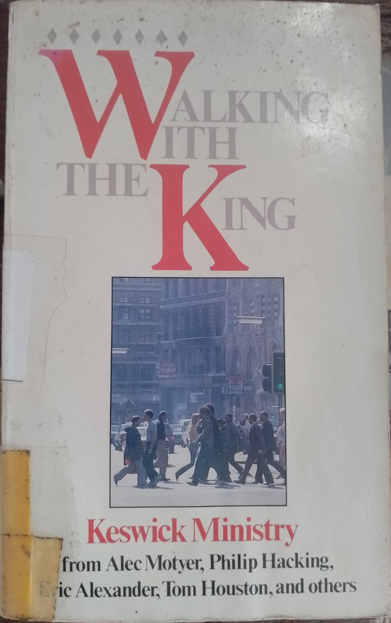 Cover buku WALKING WITH THE KING