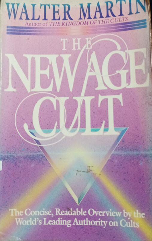 Cover buku THE NEW AGE CULT