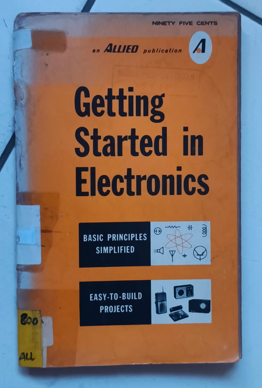 Cover buku Getting Started in Electronics