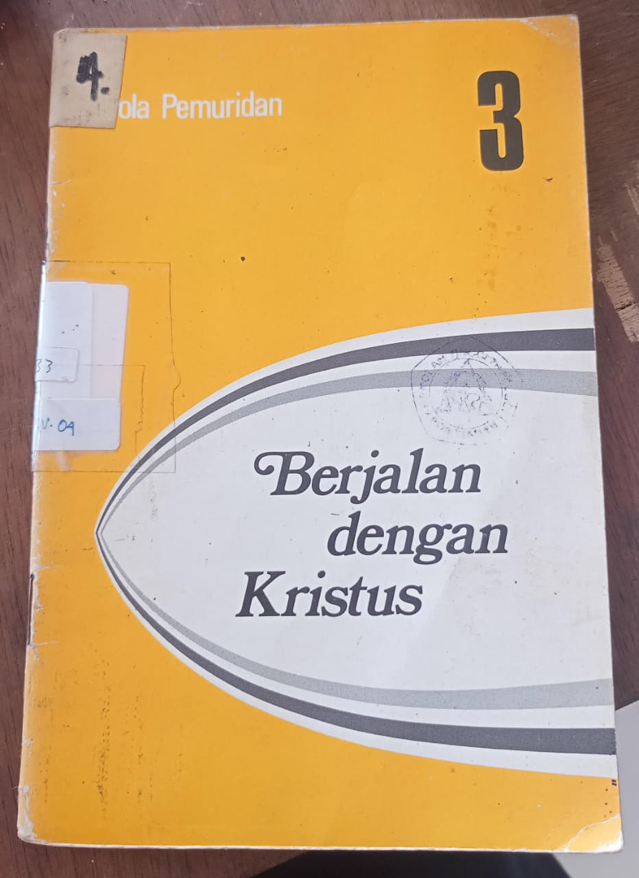 Cover buku BERJALAN DENGAN KRISTUS
