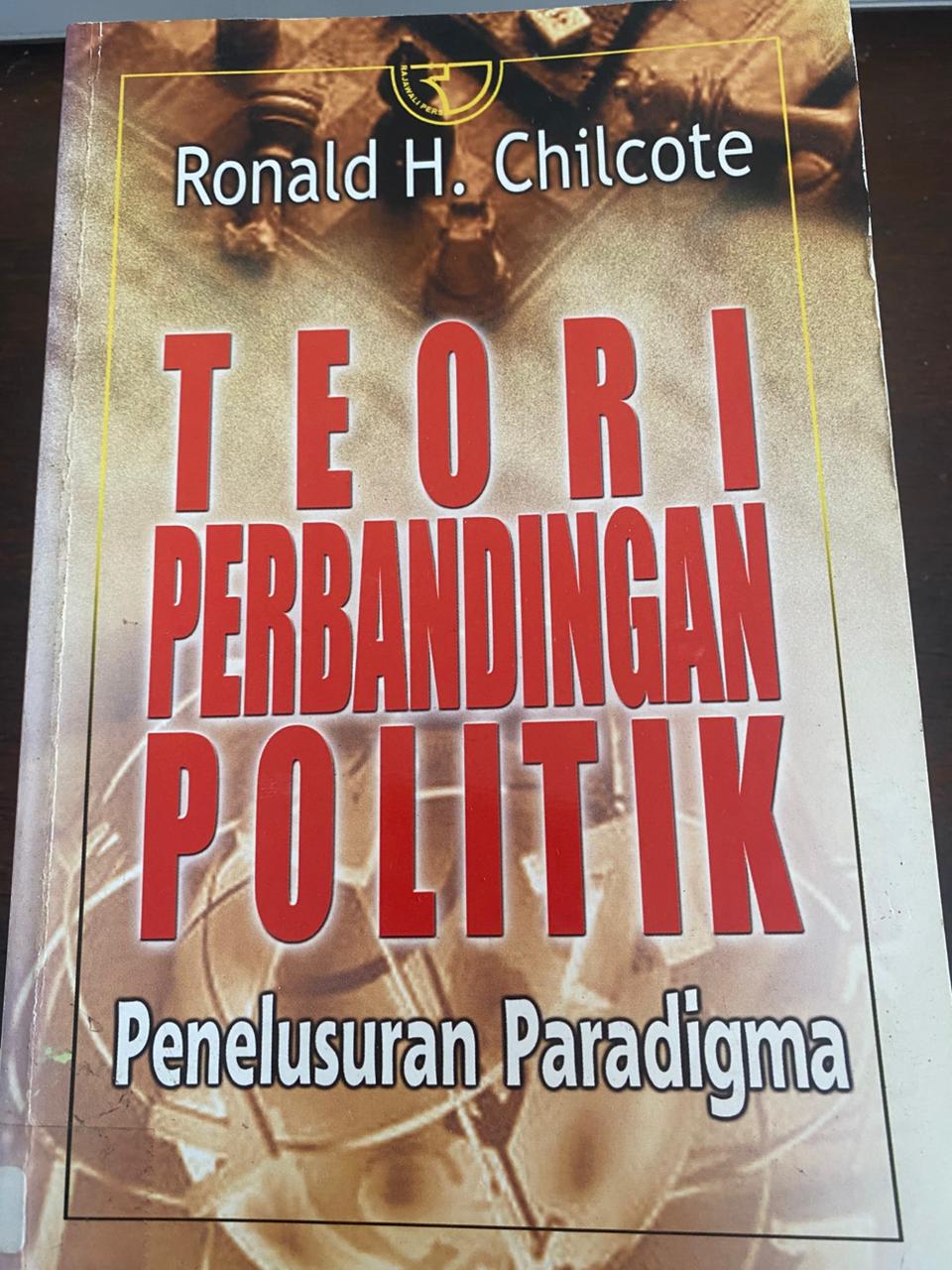 Cover buku Teori Perbandingan Politik