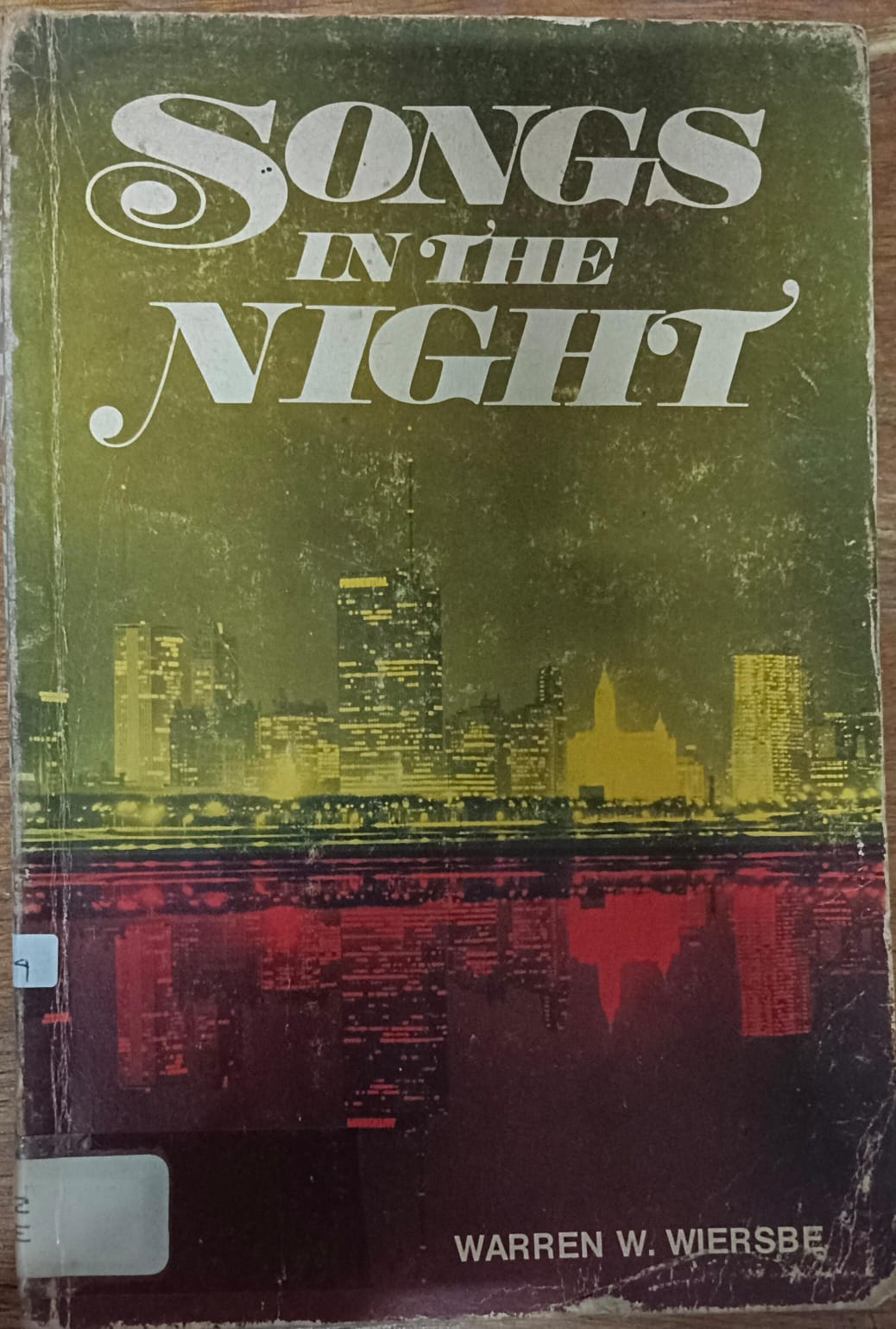 Cover buku SONGS IN THE NIGHT