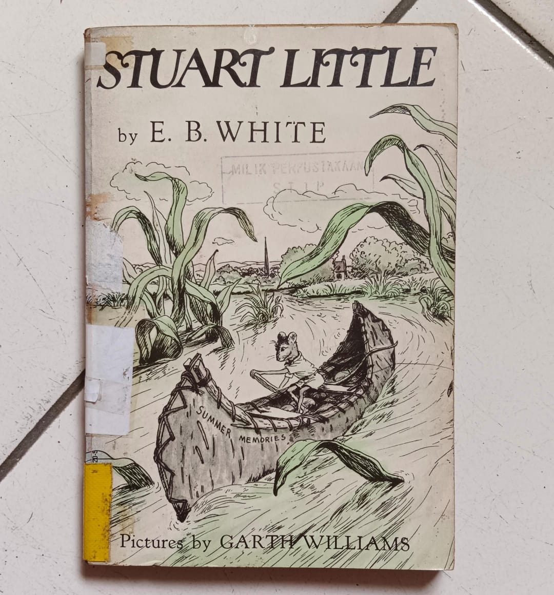 Cover buku STUART LITTLE