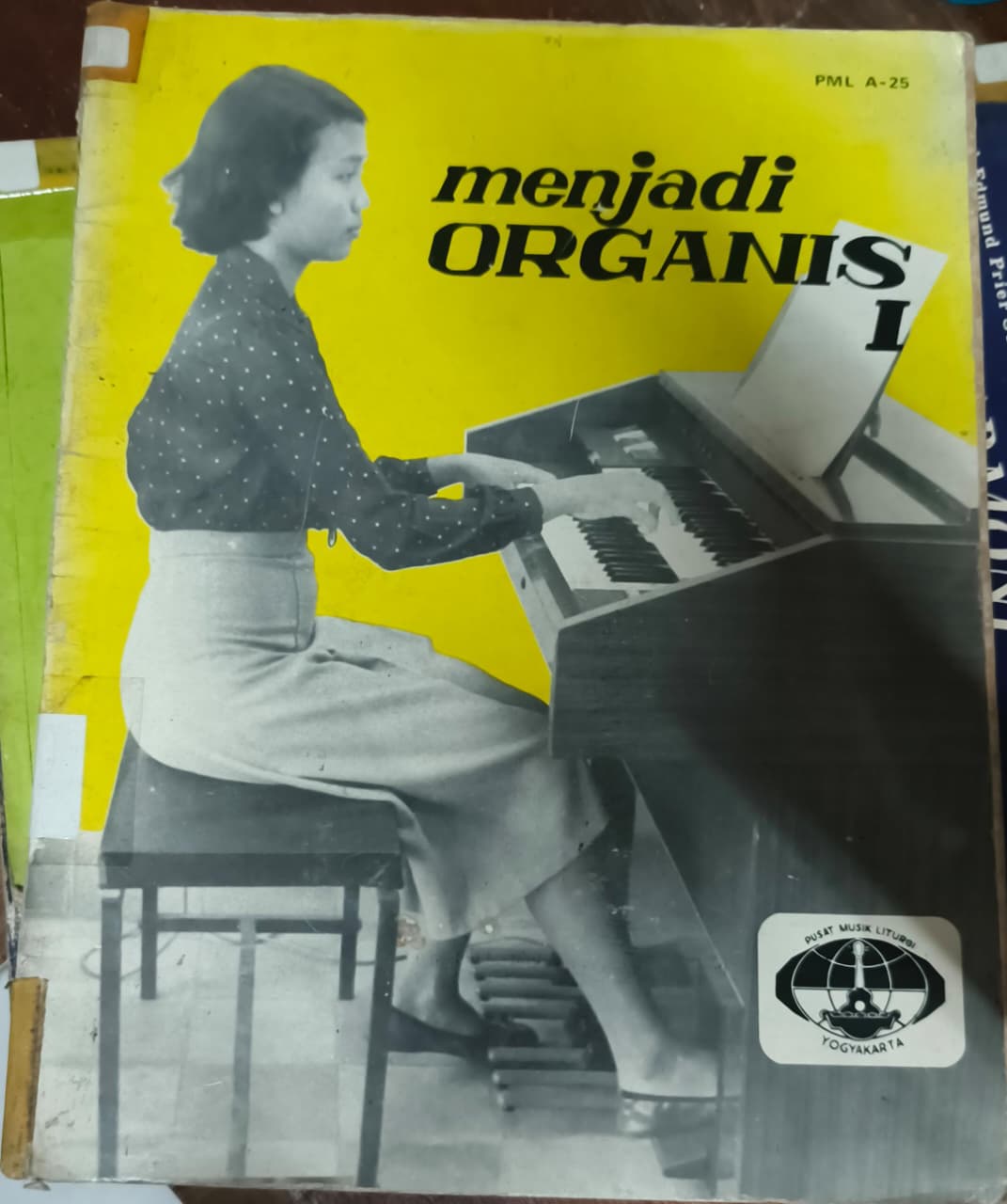 Cover buku Menjadi Organis I